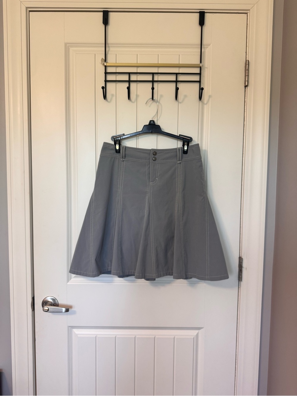 Athleta Whatever Skort Size 4 Gray Stretch Golf Hiking Pleated